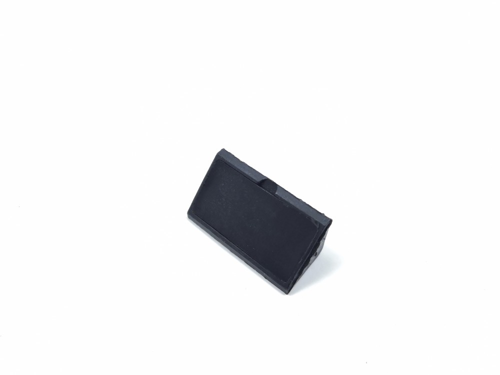 Պլ․ուգոլնիկ փակ մեծ սև